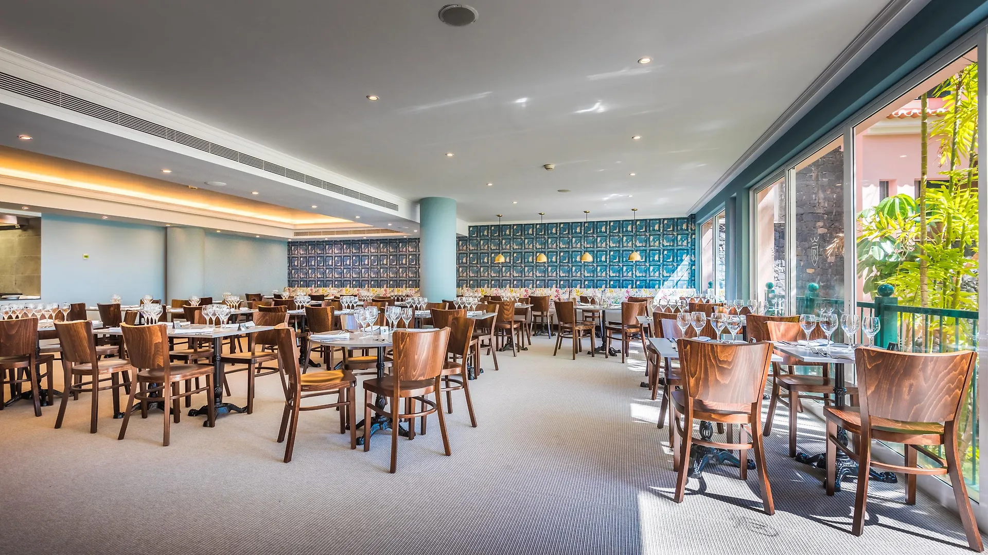 Pestana Royal All Inclusive Ocean & Spa Resort Funchal  Funchal (Madeira)